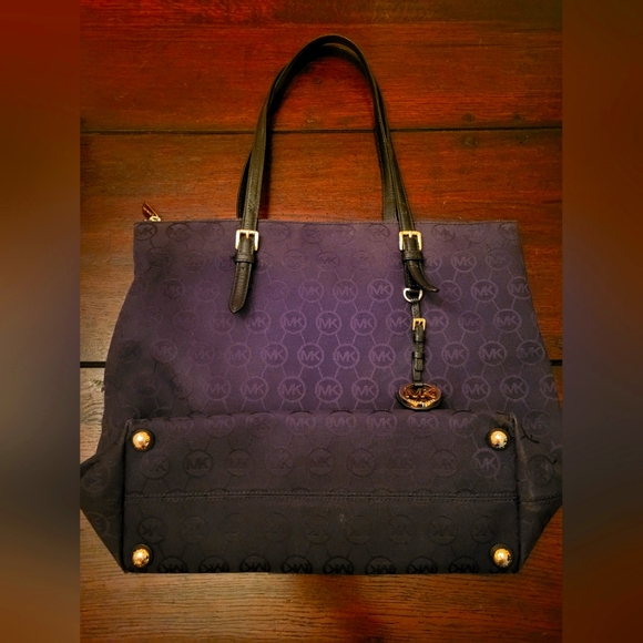 Michael Kors Tote - Picture 2 of 5